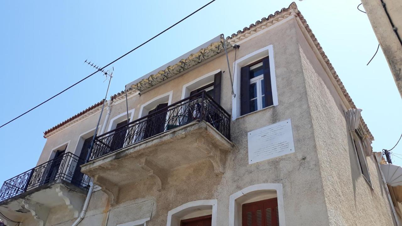 Neoclassical Manor House Poros Town Eksteriør billede